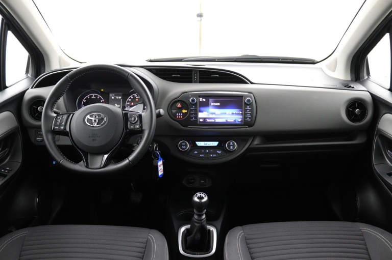 Toyota Yaris - 1.5 VVT-i Aspiration 11