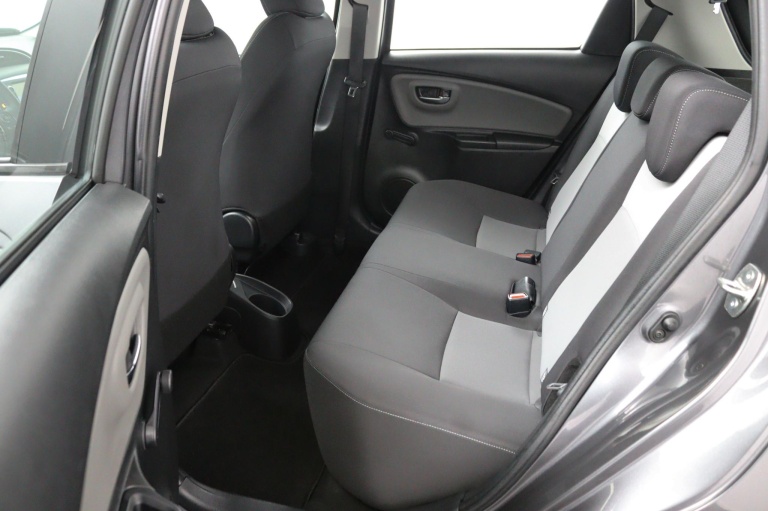 Toyota Yaris - 1.5 VVT-i Aspiration 12