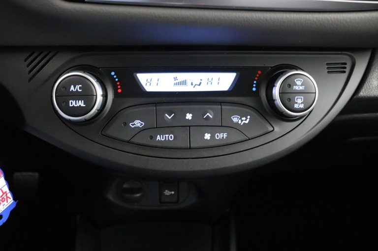 Toyota Yaris - 1.5 VVT-i Aspiration 16