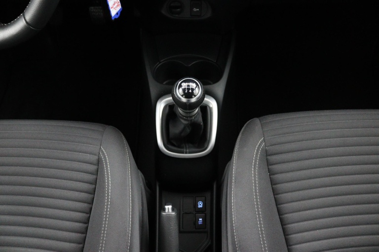 Toyota Yaris - 1.5 VVT-i Aspiration 23