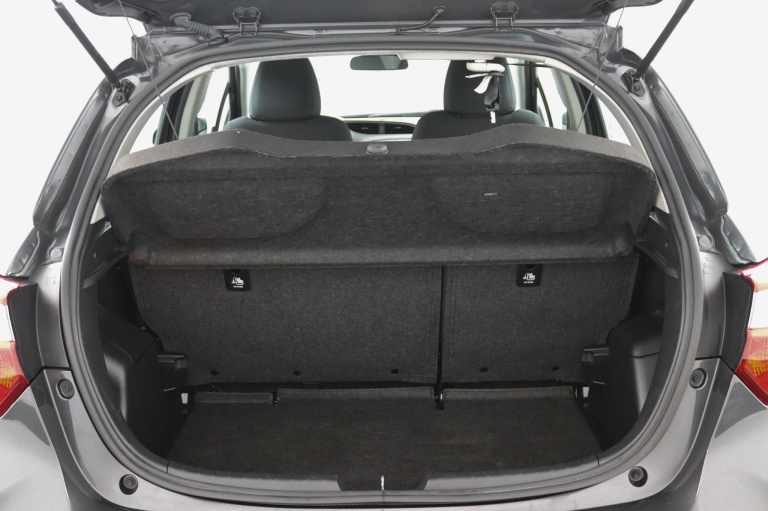 Toyota Yaris - 1.5 VVT-i Aspiration 26