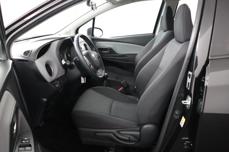 Toyota Yaris - 1.0 VVT-i Aspiration 17