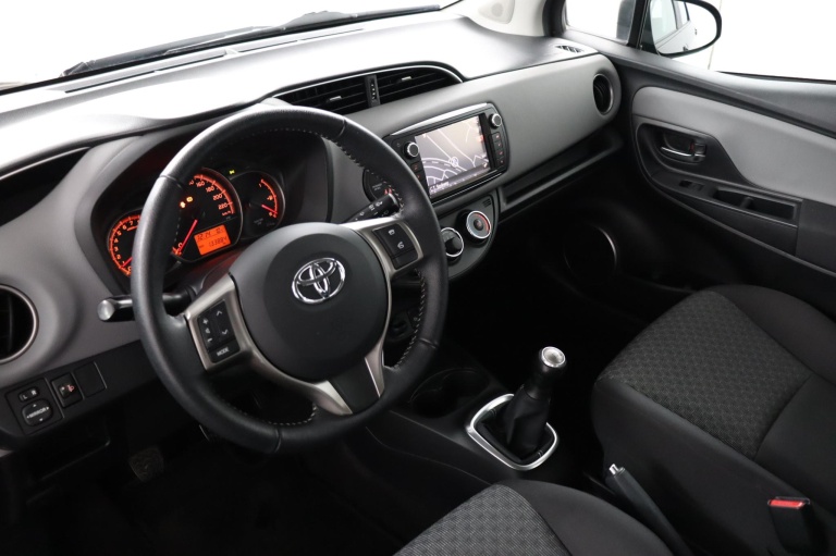 Toyota Yaris - 1.0 VVT-i Aspiration 46