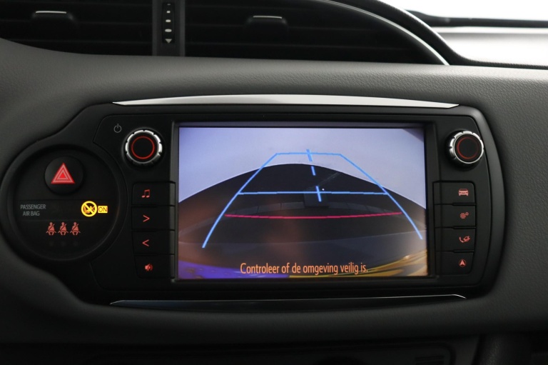 Toyota Yaris - 1.0 VVT-i Aspiration 9