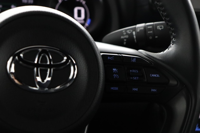 Toyota Yaris - 1.5 Hybrid 115 First Edition 19