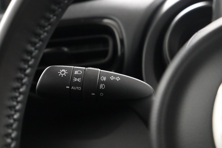 Toyota Yaris - 1.5 Hybrid 115 First Edition 26