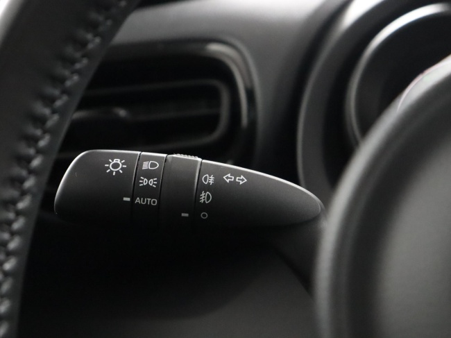 Toyota Yaris - 1.5 Hybrid 115 First Edition