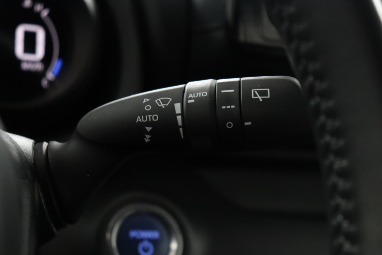 Toyota Yaris - 1.5 Hybrid 115 First Edition 27