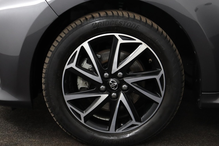 Toyota Yaris - 1.5 Hybrid 115 First Edition 33