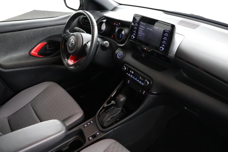 Toyota Yaris - 1.5 Hybrid 115 First Edition 44