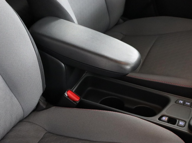 Toyota Yaris - 1.5 Hybrid 115 First Edition