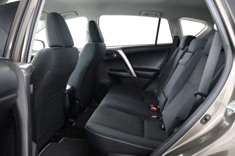 Toyota RAV4 - 2.5 Hybrid AWD Style 16