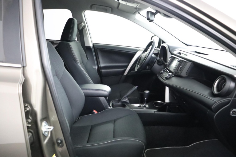 Toyota RAV4 - 2.5 Hybrid AWD Style 19