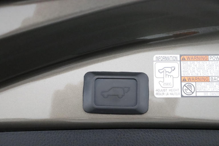 Toyota RAV4 - 2.5 Hybrid AWD Style 38