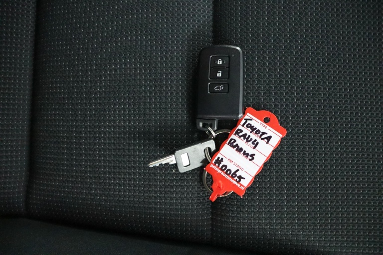 Toyota RAV4 - 2.5 Hybrid AWD Style 8