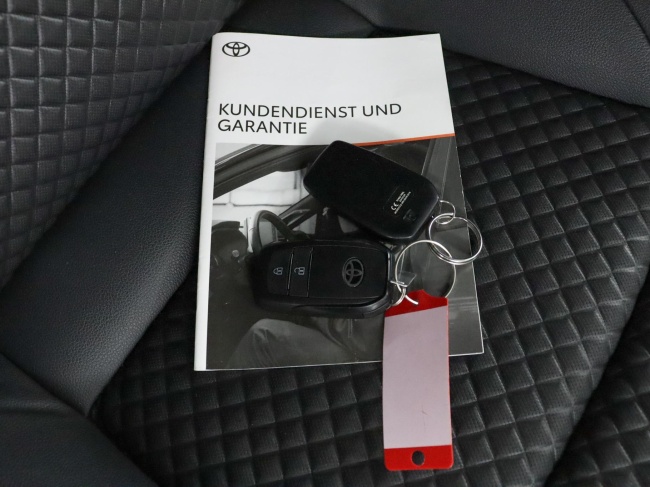 Toyota Yaris - 1.5 Hybrid Tokyo Spirit