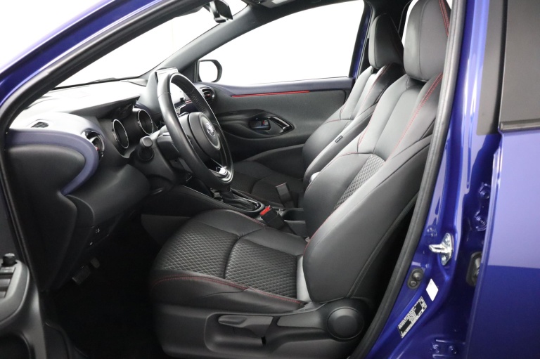 Toyota Yaris - 1.5 Hybrid Tokyo Spirit 17