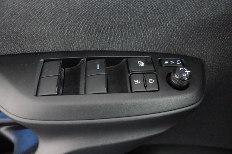 Toyota Yaris - 1.5 Hybrid Tokyo Spirit 28