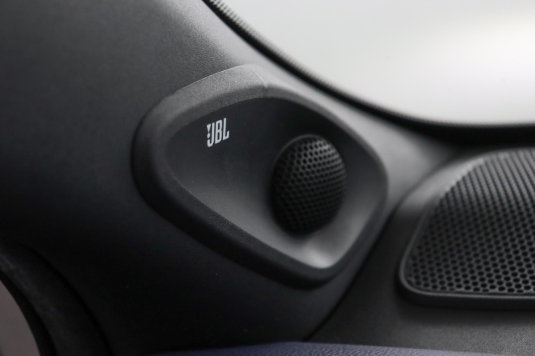 Toyota Yaris - 1.5 Hybrid Tokyo Spirit 52