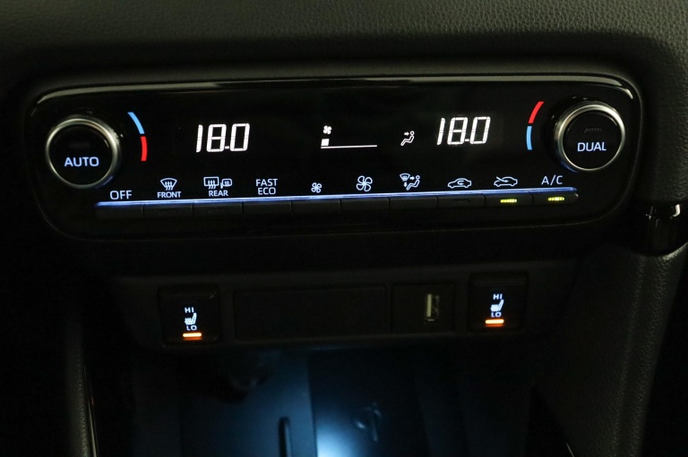 Toyota Yaris - 1.5 Hybrid Tokyo Spirit 7