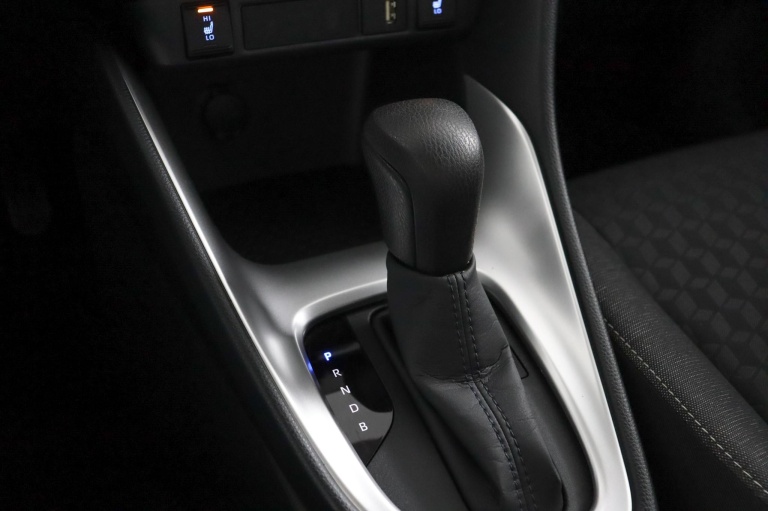 Toyota Yaris - 1.5 Hybrid Dynamic 27