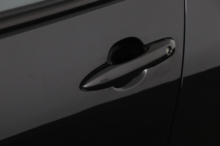 Toyota Yaris - 1.5 Hybrid Dynamic 36