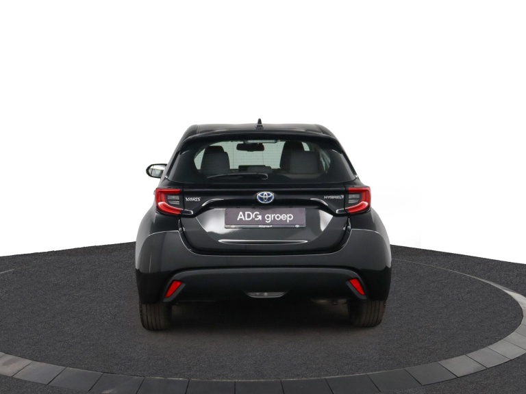 Toyota Yaris - 1.5 Hybrid Dynamic 49