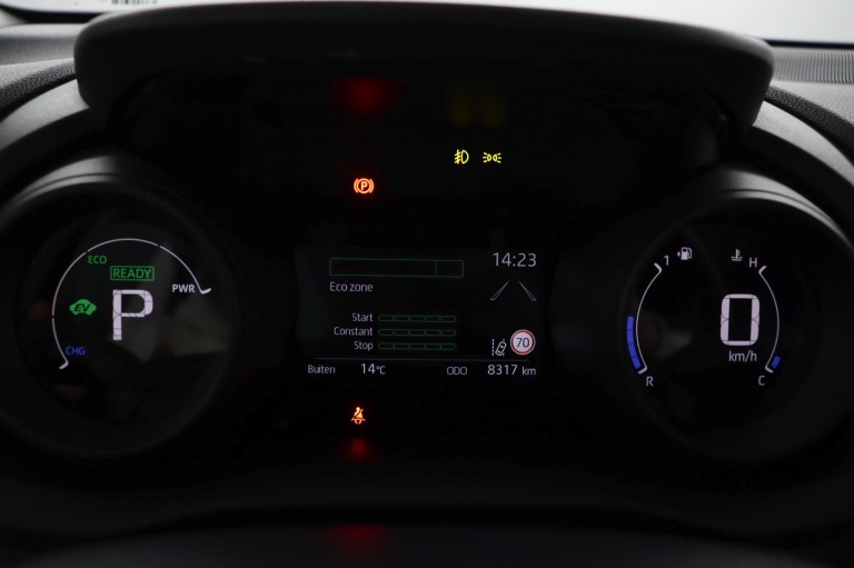 Toyota Yaris - 1.5 Hybrid Dynamic 6