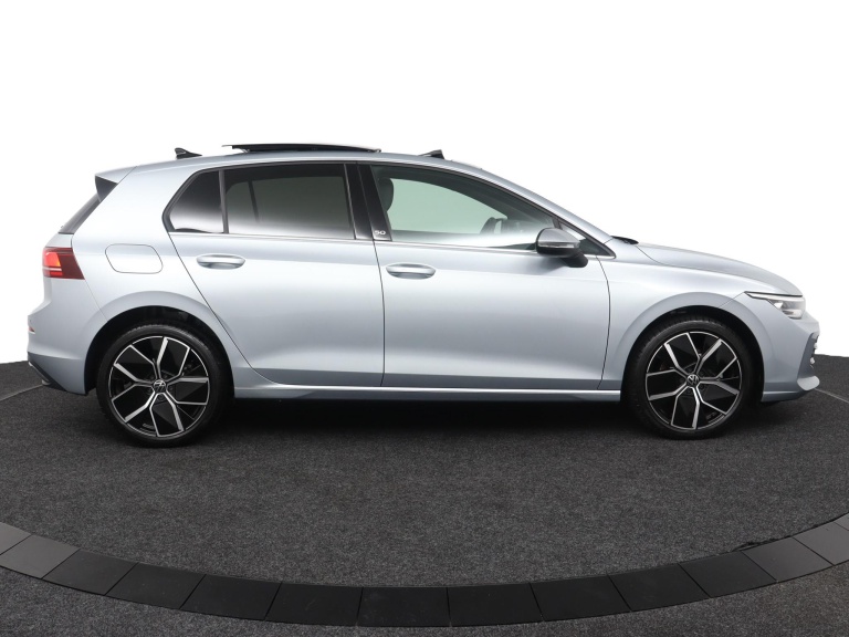 Volkswagen Golf - 1.5 eHybrid 50 Edition 13