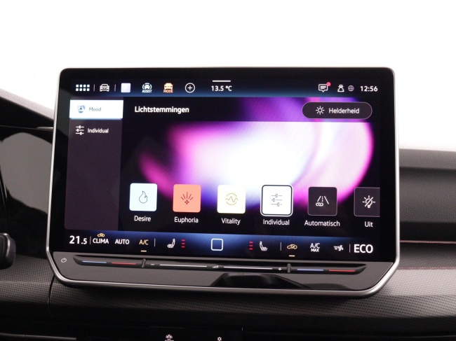 Volkswagen Golf - 1.5 eHybrid 50 Edition