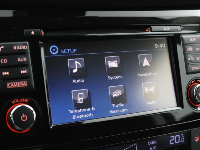 Nissan Qashqai - 1.2 N-Connecta