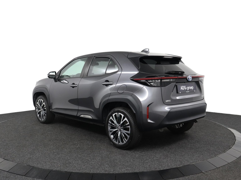 Toyota Yarsi Cross - 1.5 Hybrid Executive 12