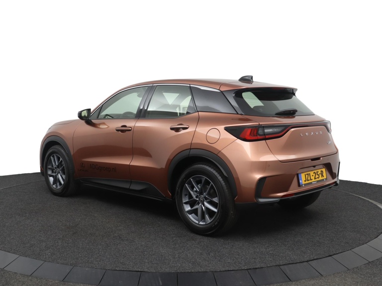 Lexus LBX - Business Line 2WD  11