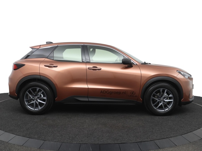 Lexus LBX - Business Line 2WD 