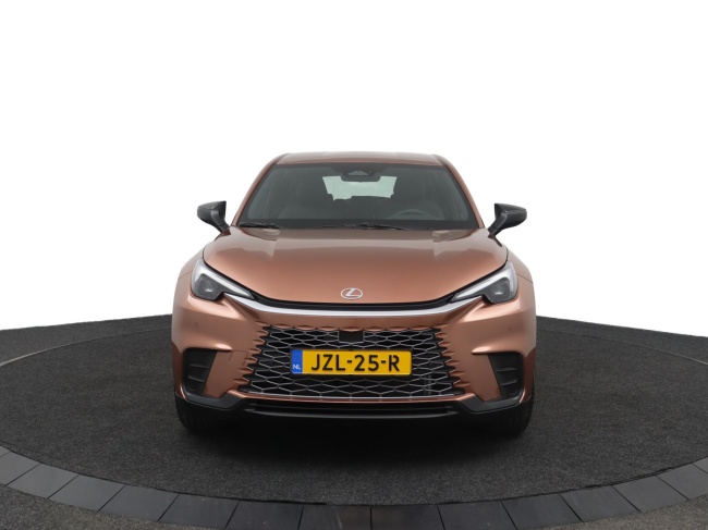 Lexus LBX - Business Line 2WD 