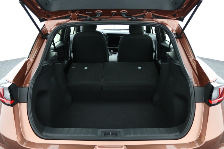 Lexus LBX - Business Line 2WD  24