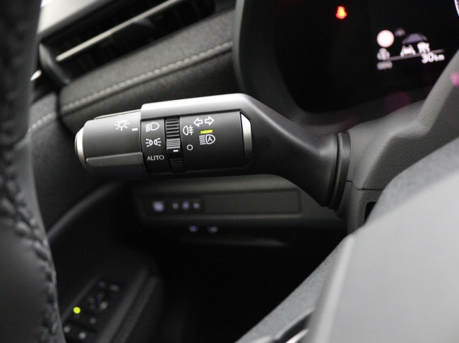 Lexus LBX - Business Line 2WD 