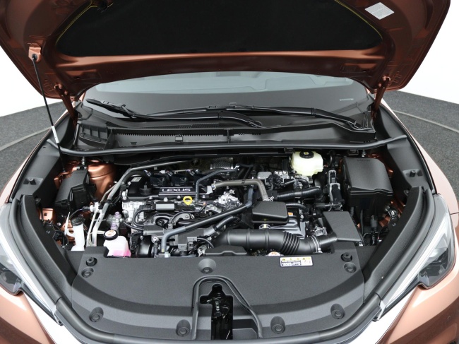 Lexus LBX - Business Line 2WD 