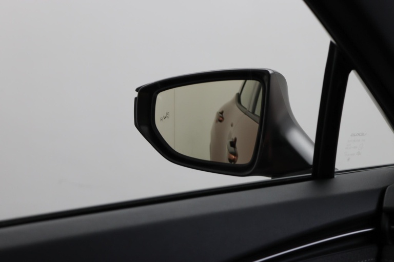 Lexus LBX - Business Line 2WD  35