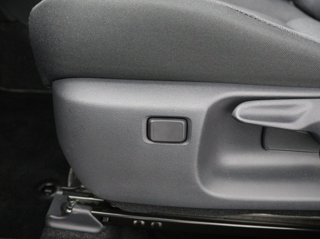 Lexus LBX - Business Line 2WD 