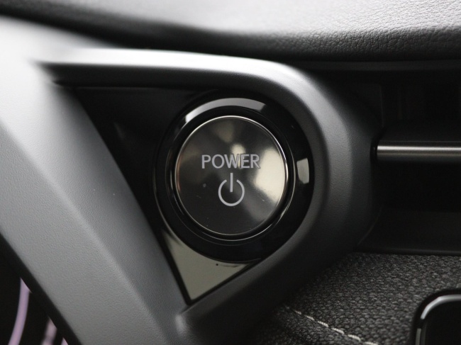 Lexus LBX - Business Line 2WD 