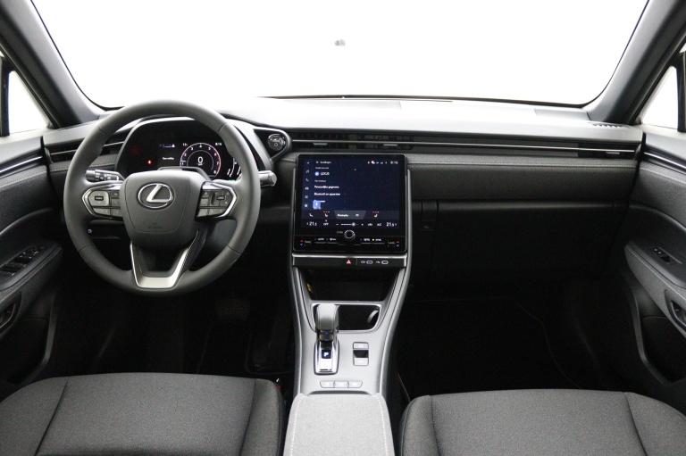 Lexus LBX - Business Line 2WD  4