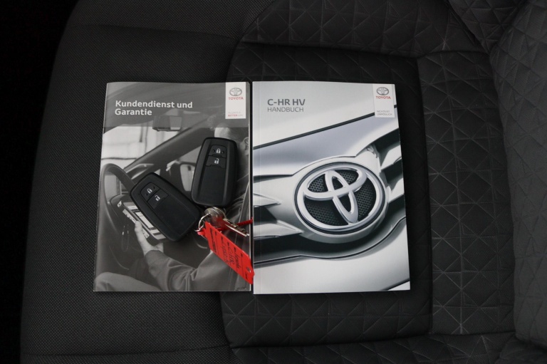 Toyota C-HR - 2.0 Hybrid First Edition 11
