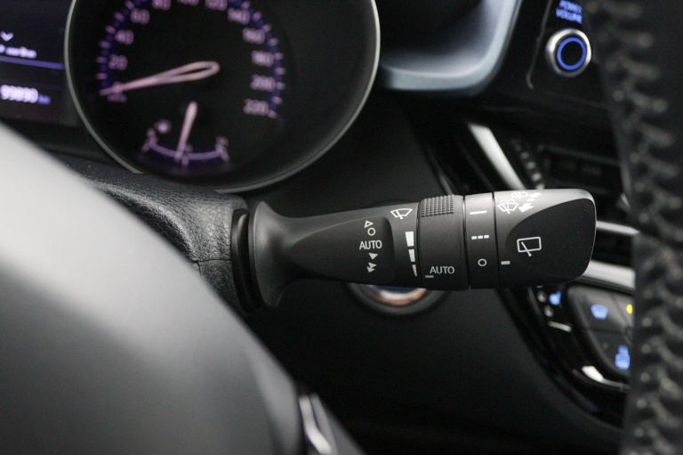 Toyota C-HR - 2.0 Hybrid First Edition 31