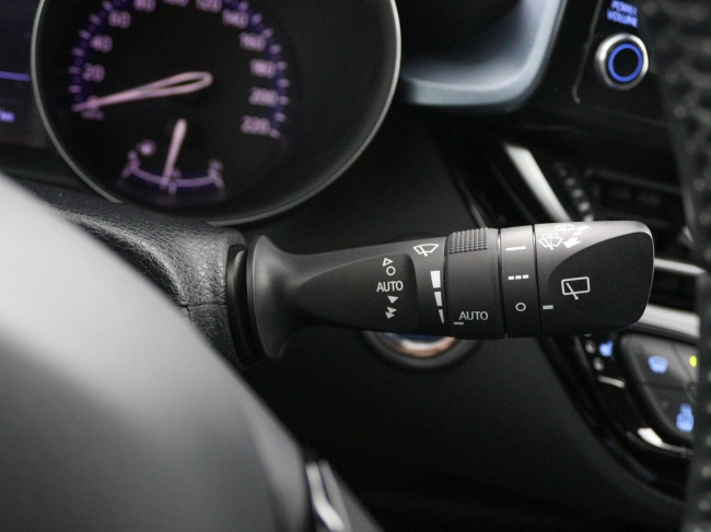 Toyota C-HR - 2.0 Hybrid First Edition