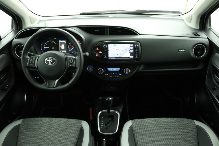 Toyota Yaris - 1.5 Hybrid Y20 Exclusive Edition 4