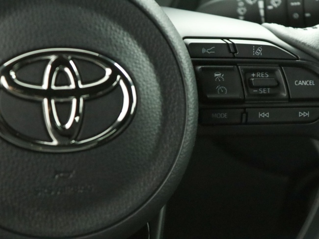 Toyota Aygo X - 1.0 VVT-i MT Play