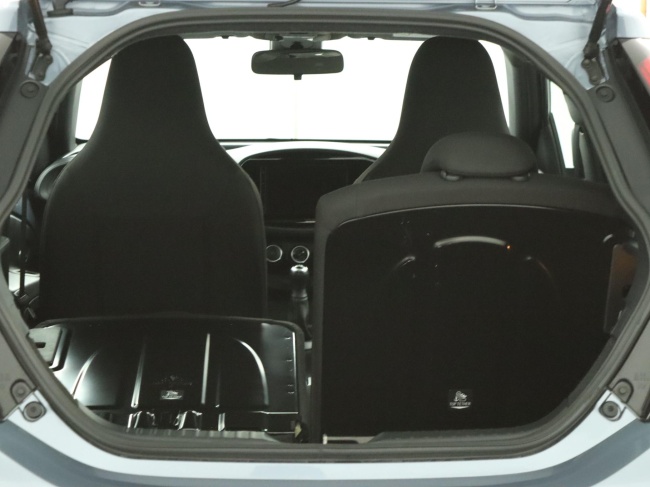 Toyota Aygo X - 1.0 VVT-i MT Play