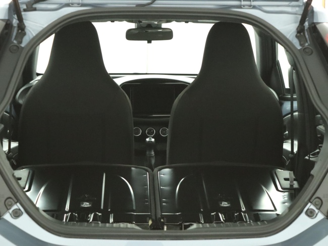 Toyota Aygo X - 1.0 VVT-i MT Play