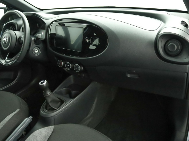 Toyota Aygo X - 1.0 VVT-i MT Play